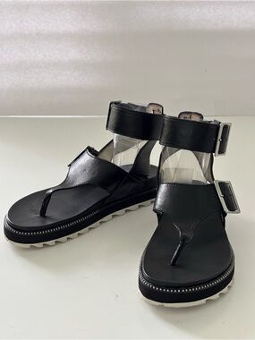 Sorel Black Leather Ankle Strap Sandals Size 7.5